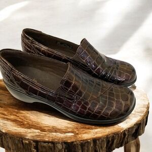 Clarks Brown Croc Embossed‎ Leather Slip On Loafers Comfort Shoes 8.5M